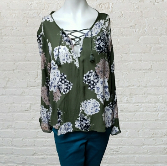 California Moonrise medium army green floral long sleeve blouse - Picture 8 of 9